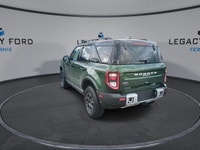 *Leather Seats, Heated Seats, SiriusXM, Apple CarPlay, Android Auto!* This 2025 Ford Bronco Sport is... (image 5)