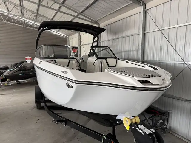 2025 Yamaha 252SE Mist Grey | Trailer included | Yamaha Cash reb in Powerboats & Motorboats in Kawartha Lakes - Image 9