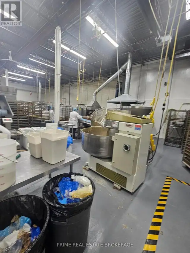 159 STRONACH CRESCENT London East (East D), Ontario in Commercial & Office Space for Rent in London - Image 6