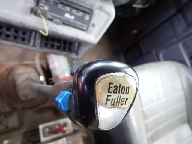 2001 Mack RB688S in Heavy Trucks in Longueuil / South Shore - Image 17