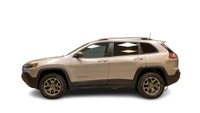 Recent Arrival! 2020 Jeep Cherokee Trailhawk Billet Silver Metallic Clearcoat Alloy wheels, Apple Ca... (image 7)