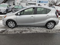 PRIUS C HYBRID, VERY RELIABLE CARS, AND FUEL EFFICIENT, FULL SAFETY INCLUDED, AUTOMATIC, POWER WINDO... (image 3)