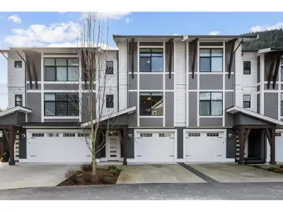 See this beautifully designed modern townhouse in the heart of Harrison Hot Spring! This home offers...