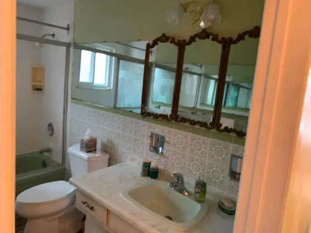“Private Bedroom for rent include all utilities" in Room Rentals & Roommates in City of Toronto - Image 8