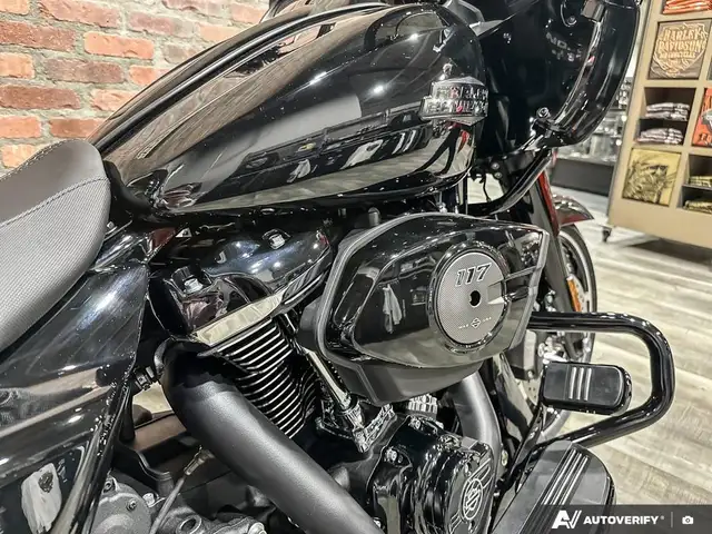 2026 Harley-Davidson ROAD GLIDE in Sport Touring in Calgary - Image 9