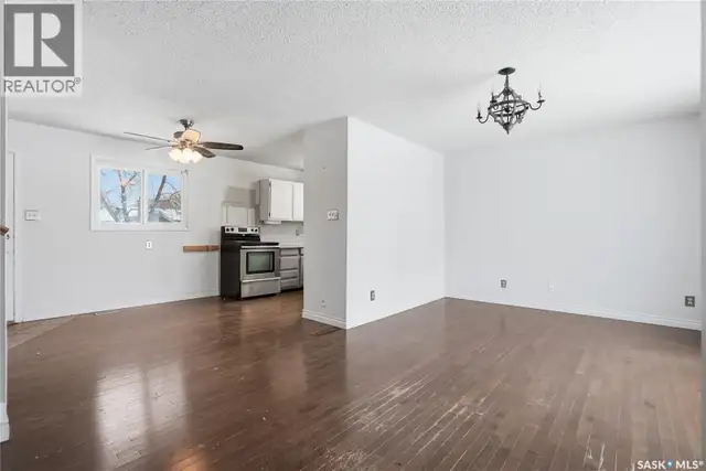 3530 Parkdale ROAD Saskatoon, Saskatchewan in Houses for Sale in Saskatoon - Image 5