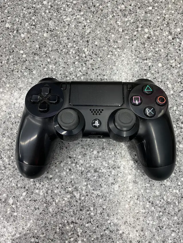 Sony PlayStation 4 500GB - No game in Sony Playstation 4 in City of Toronto - Image 5