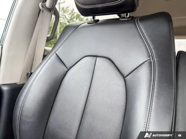 2024 Chrysler Pacifica | Touring-L | Apple CarPlay and Android in Cars & Trucks in Winnipeg - Image 24