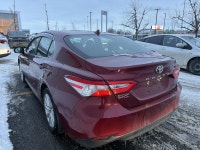 PRIX ET QUALITÉ IMBATTABLE venez découvrir notre TOYOTA CAMRY 2018 LE + BANCS CHAUFFANTS + CAM DE RE... (image 3)