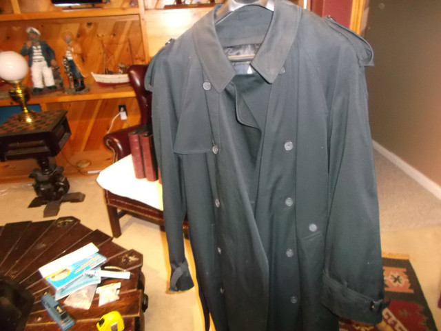 4 NEW MILITARY TYPE JACKETS AND TOP COAT in Men's in Belleville - Image 3