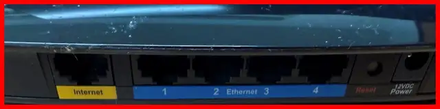 Routeur Linksys WRT160N in Networking in Saguenay - Image 4