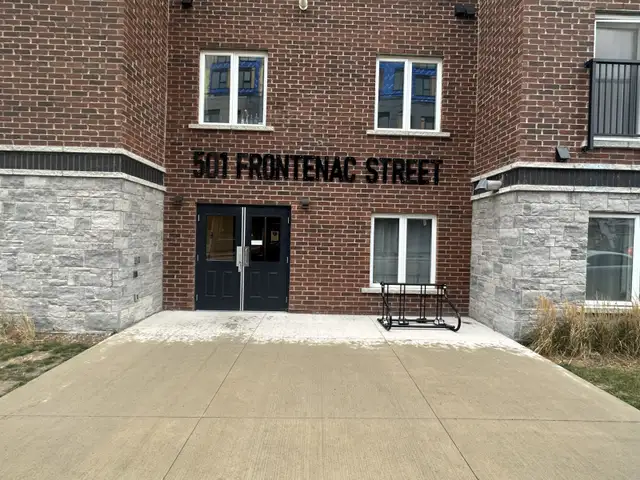 Attention Students-501 Frontenac Street