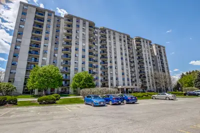 695 Proudfoot offers comfortable and convenient apartment living in one of Londons most connected ne...