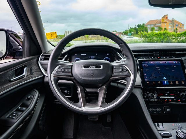 2023 Jeep Grand Cherokee Limited in Cars & Trucks in Barrie - Image 2