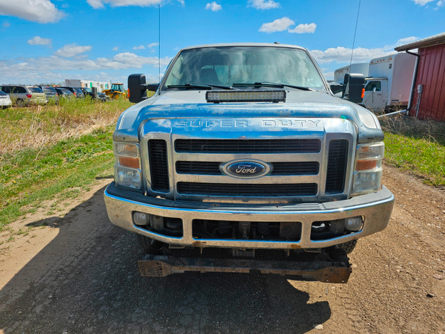 2009 Ford F350 4X4 Flat Deck 5.4L V8 in Cars & Trucks in Prince Albert - Image 2