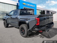4x4 Double Cab Auto SB Hybrid ... Engine: Intercooled Turbo Gas/Electric I-4 2.4 L/146 Other Equipme... (image 2)