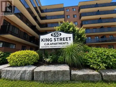 ALL INCLUSIVE!!! WELCOME TO MIDLAND, ONTARIO! Enjoy comfortable living in a fantastic location nestl...