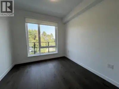 Brand new concrete residence on Vancouver´s West Side, perfectly situated in the heart of the Cambie...
