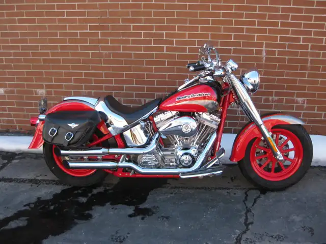 2005 Harley Davidson FLSTFSE-CVO in Street, Cruisers & Choppers in City of Toronto - Image 2
