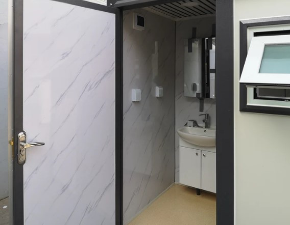 Wholesale Price - Brand new PORTABLE WASHROOM / TOILET in Other Parts & Accessories in City of Toronto - Image 2
