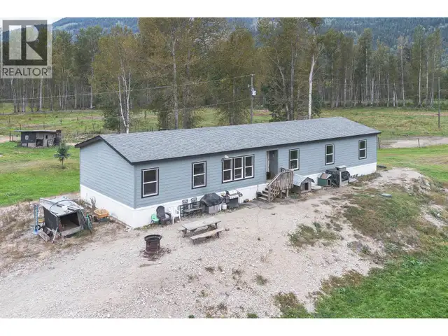 2804 Auldgirth Road Clearwater, British Columbia in Land for Sale in Kamloops - Image 4