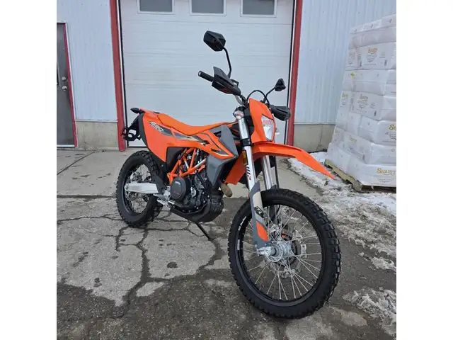 2023 KTM 690 ENDURO R in Dirt Bikes & Motocross in Brantford - Image 4