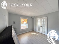 ** OPEN 24/7 - CALL: 437-561-9900 ** 4 Bedrooms, 1 Bathroom, Near Parks, Public Transportation, Bus... (image 8)