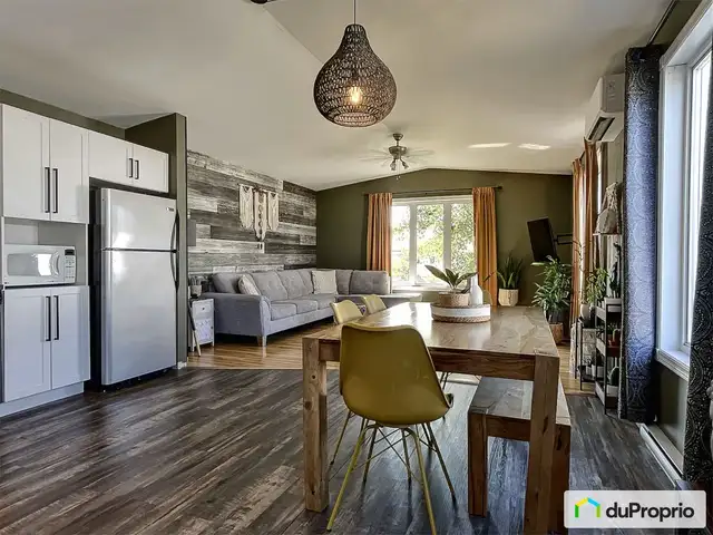 $279,000 - Mobile home for sale in Chicoutimi (Laterrière) in Houses for Sale in Saguenay - Image 2