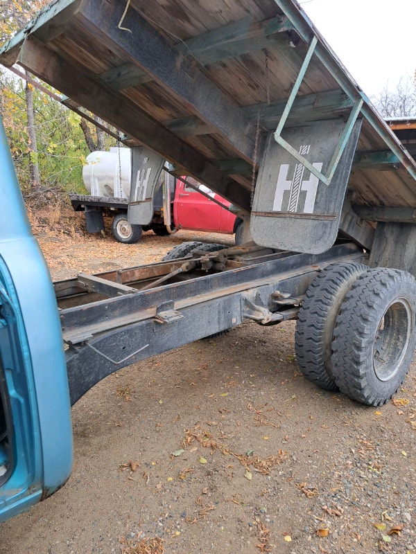 1972 International Harvester v8 Classic Cars Prince Albert Kijiji