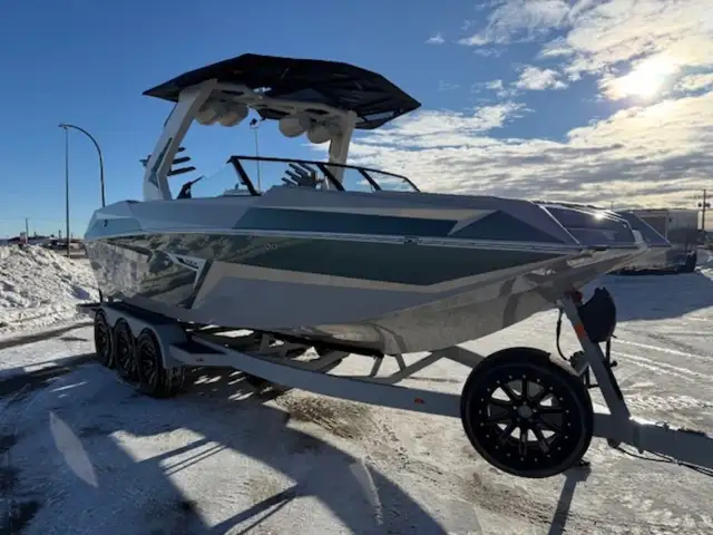 2026 Tige 24RZX in Powerboats & Motorboats in Saskatoon - Image 8