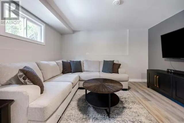 2534 SUNNIDALE ROAD Springwater, Ontario in Houses for Sale in Barrie - Image 30