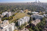 Exclusive Incentives Visit our Website: https://www.capreit.ca/apartments-for-rent/toronto-on/shallm... (image 4)