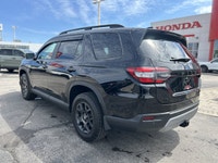 Engineered for discovery and crafted for comfort, this pre-owned 2025 Honda Pilot TrailSport is read... (image 6)