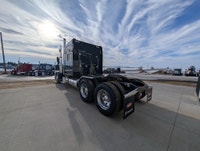 Warranty Remaining! 1 Owner 2022 Peterbilt 389L Tandem Truck with Cooler Pack Wet Kit 5 year extende... (image 9)