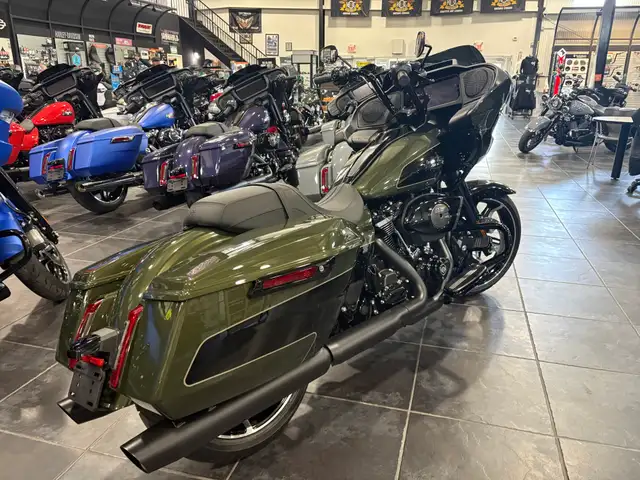 2026 Harley-Davidson Road Glide in Street, Cruisers & Choppers in Sudbury - Image 5
