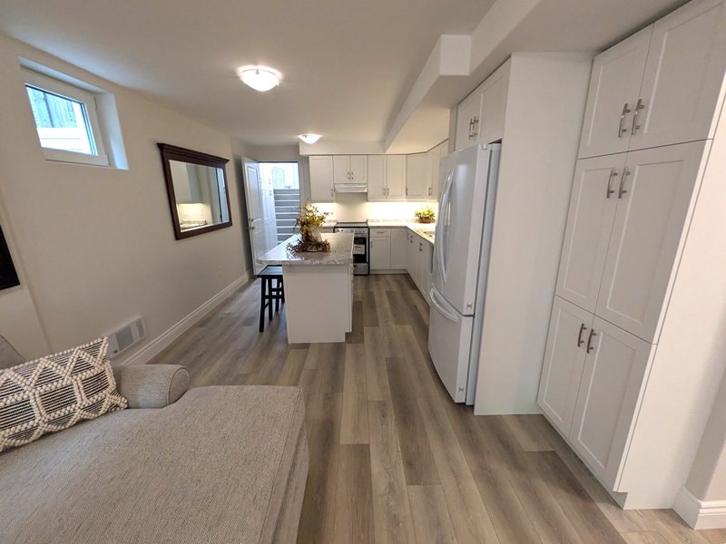 Gorgeous Full Furnished Basement Apartment in Ardagh 4