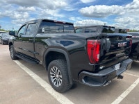 Leather Seats, Duramax 3.0L Turbo Diesel Engine! Capable on road, relentless off road and completely... (image 4)