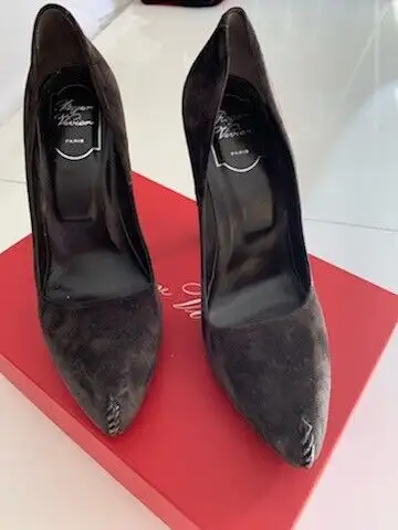 Roger Vivier Paris High Heels Women Size 39 EU Size 9 US, View more