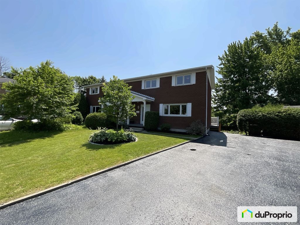 $411,000 - Semi-detached in Sherbrooke (Jacques-Cartier) — photo 2