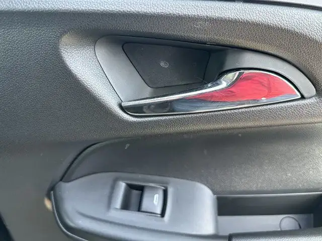 2025 Chevrolet Trailblazer LS in Cars & Trucks in Calgary - Image 21