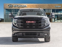 *Aluminum Wheels, Remote Start, Apple CarPlay, Android Auto, Streaming Audio!* This 2024 Sierra 1500... (image 1)