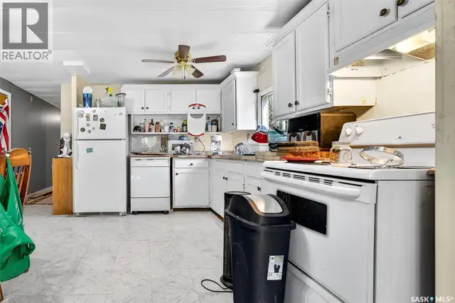 79 Spruce STREET Caronport, Saskatchewan in Houses for Sale in Moose Jaw - Image 9