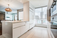 Short-Term Furnished Suites at Minto Yorkville Experience refined, flexible living in the heart of T... (image 2)