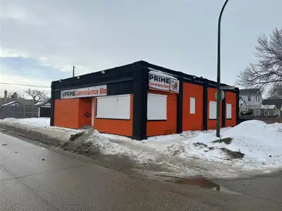 4A//Winnipeg/Location, Location, Location close to downtown and no big box store close by. Ideal Opp...