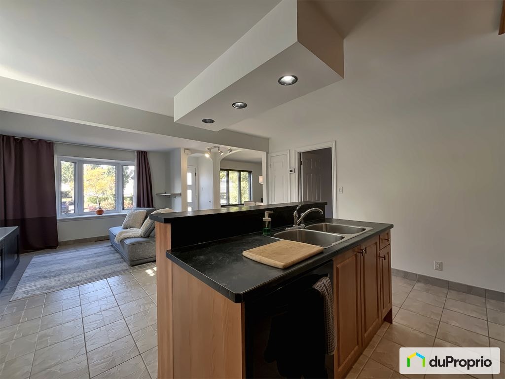 $979,000 - 2 Storey for sale in St-Leonard — photo 3
