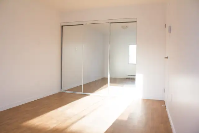 SUPERBE 4 ½ EN COIN,ENTIÈREMENT RÉNOVÉ-1395$ TOUT INCLUS!LIBRE in Long Term Rentals in Québec City - Image 7