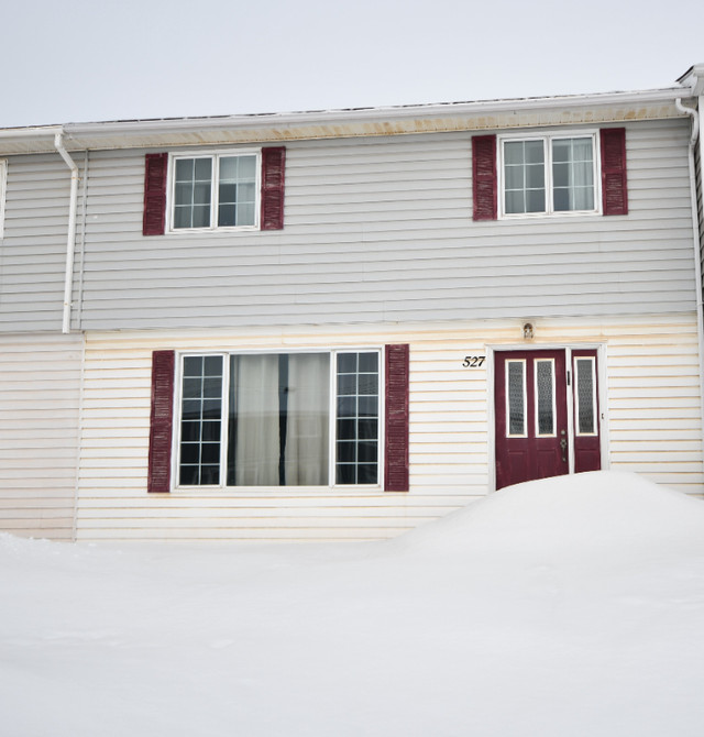 NEW LISTING!! 527 Tamarack Dr in Houses for Sale in Labrador City