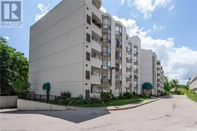 Welcome to this elegant 2-bedroom, 2-bathroom PENTHOUSE offering exceptional comfort and style. From...