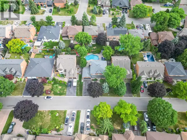 12 DORMAN DRIVE Whitchurch-Stouffville (Stouffville), Ontario63006663617283121