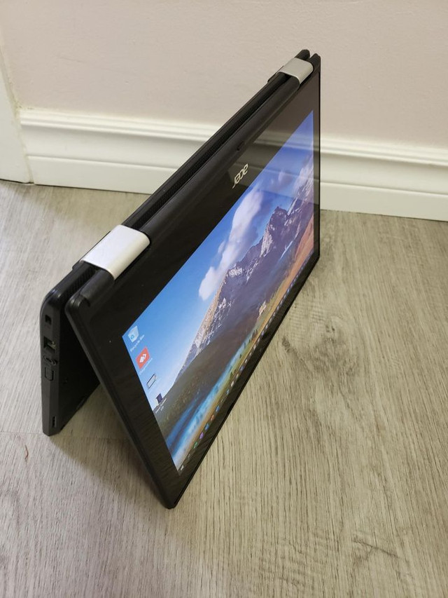 Premium Acer 2-in-1 Touchscreen Chromebook in Laptops in City of Toronto - Image 4